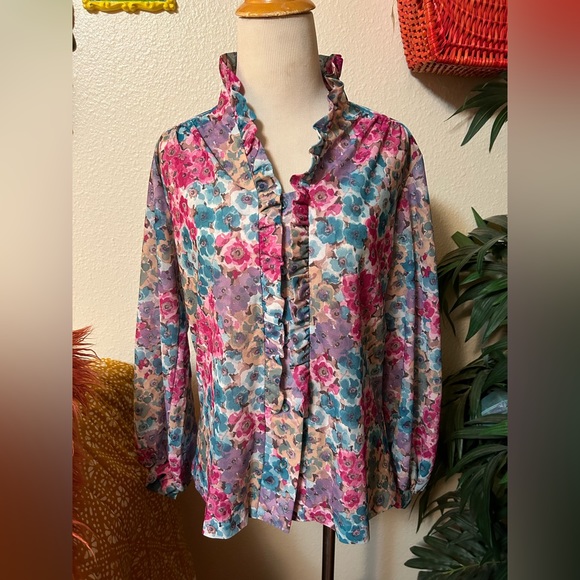 70s vintage Teddy of California floral polyester button down blouse - Picture 2 of 11